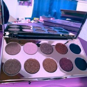 Shimmer Eyeshadow Palette